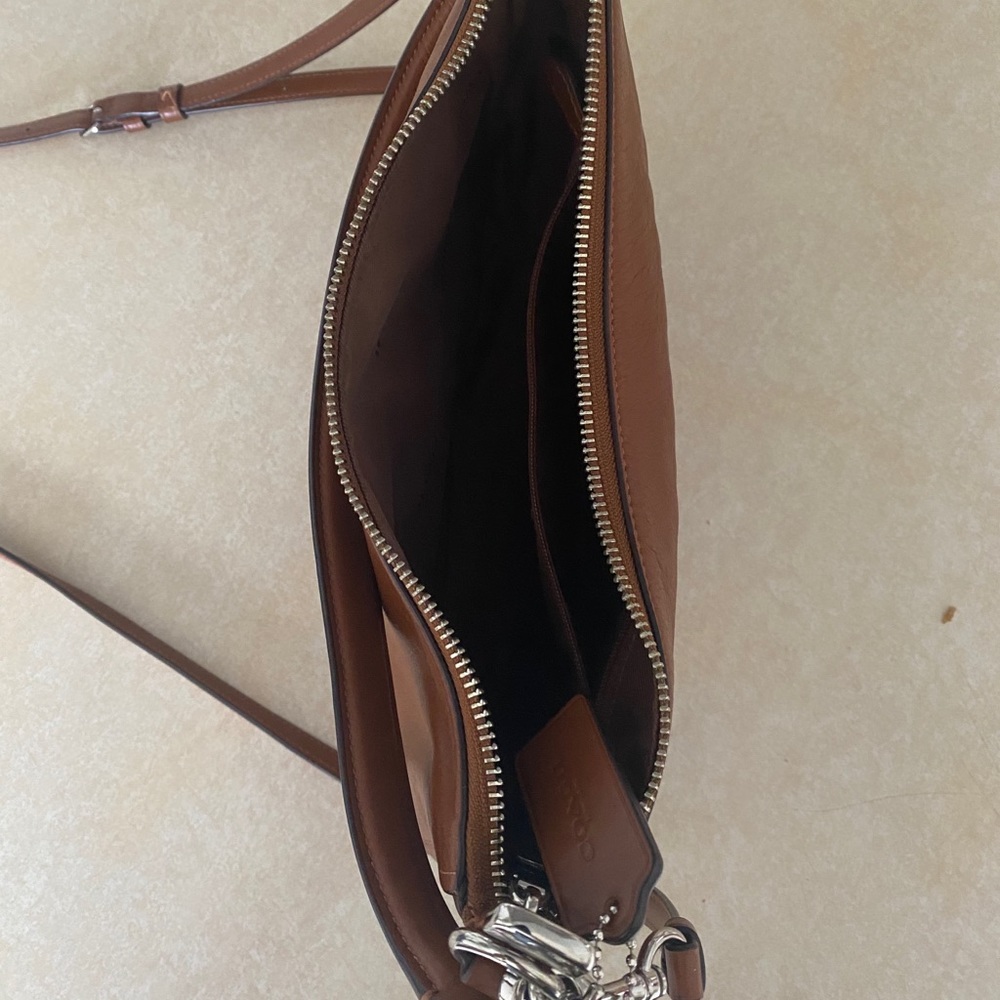 Coach purse - Picture 2 of 7
